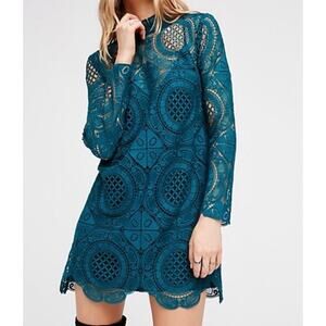 Free People Women's Ibiza Lace Long Sleeve Dress size Small